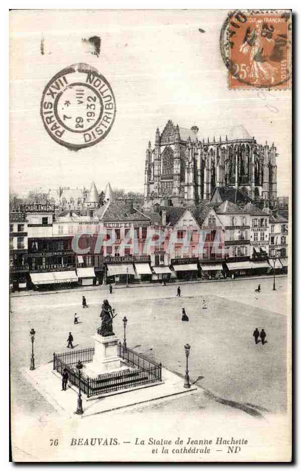 Beauvais — La Statue de Jeanne Hachette et la cathédrale — ND
