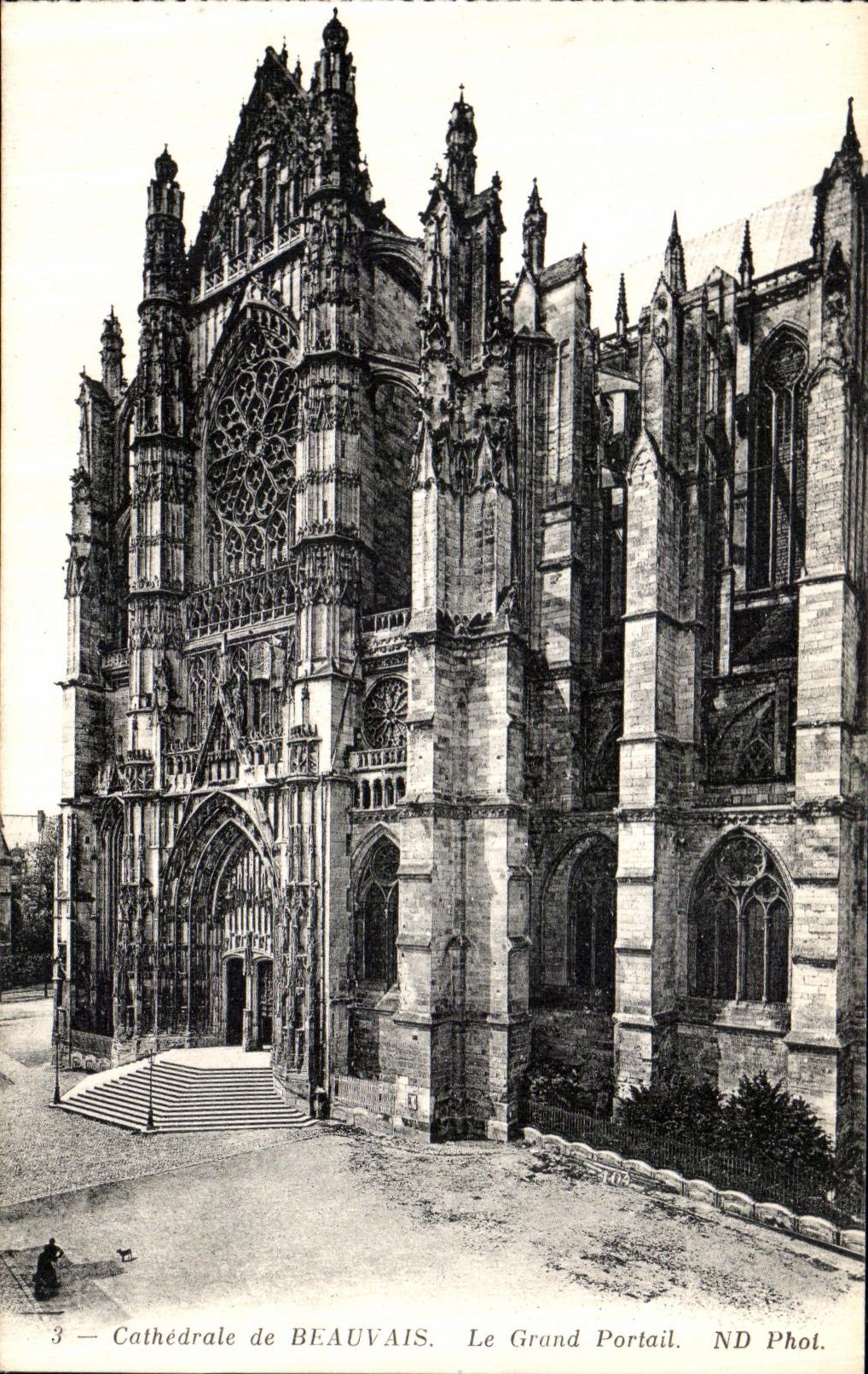 CPA Beauvais Le Grand Portail