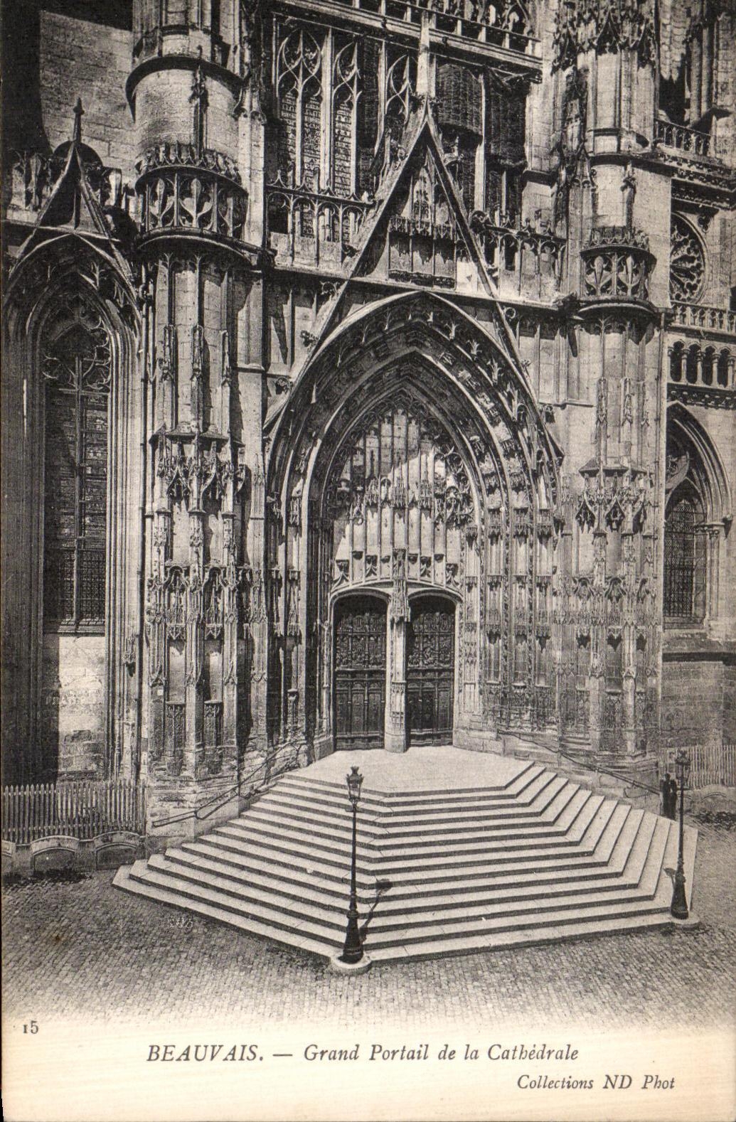 CPA Beauvais Grand Portail de La Cathedrale