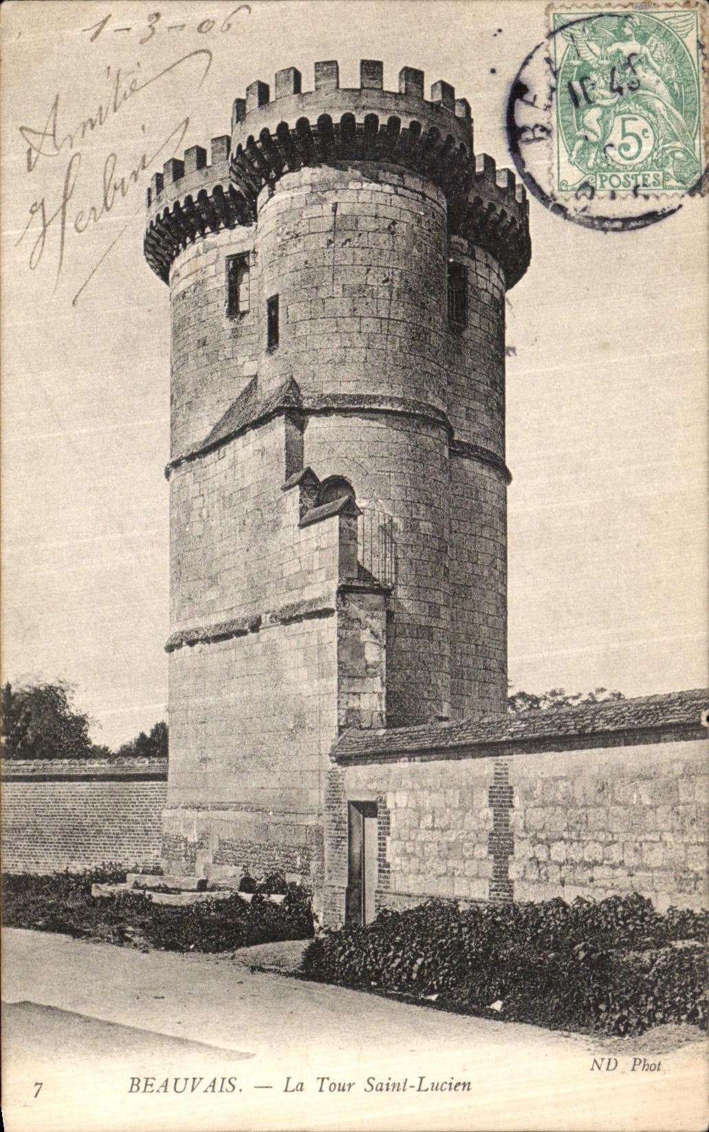 CPA Beauvais La Tour Saint Lucien
