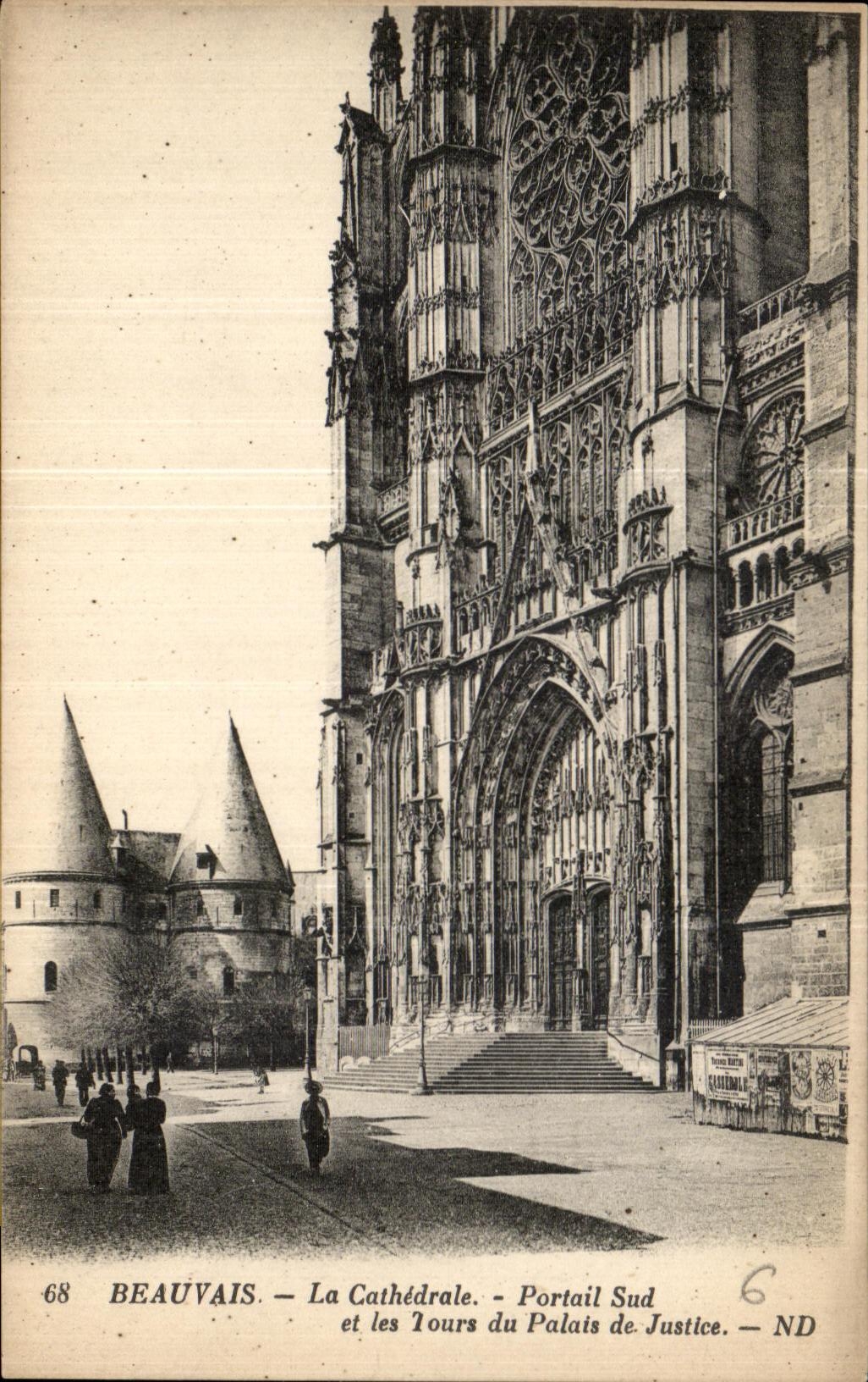 CPA Beauvais La Cathedrale Portail Sud et les tours du palais de justice
