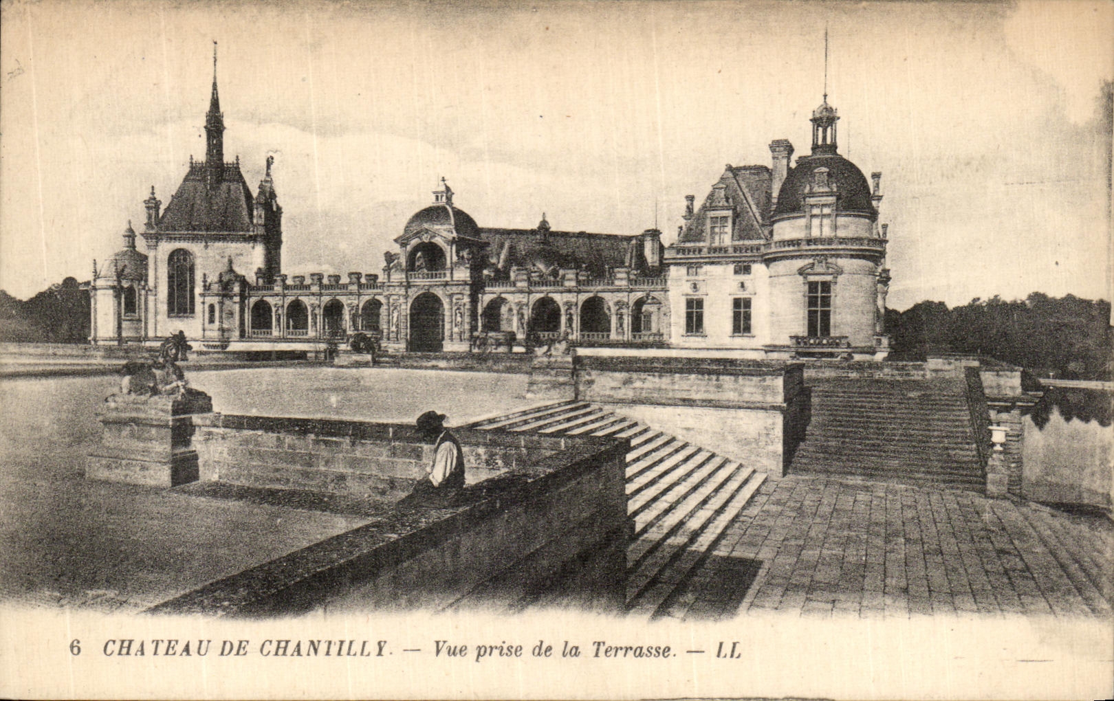 Château de Chantilly — Ansicht vom Terrassenbereich — L.L.
