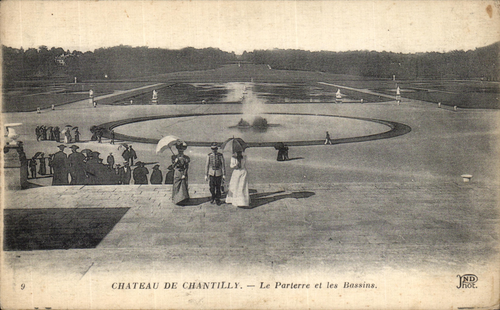 Château de Chantilly — Le Parterre et les Bassins — JND Phot.