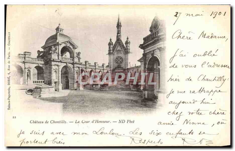 Château de Chantilly — La Cour d'Honneur — ND Phot