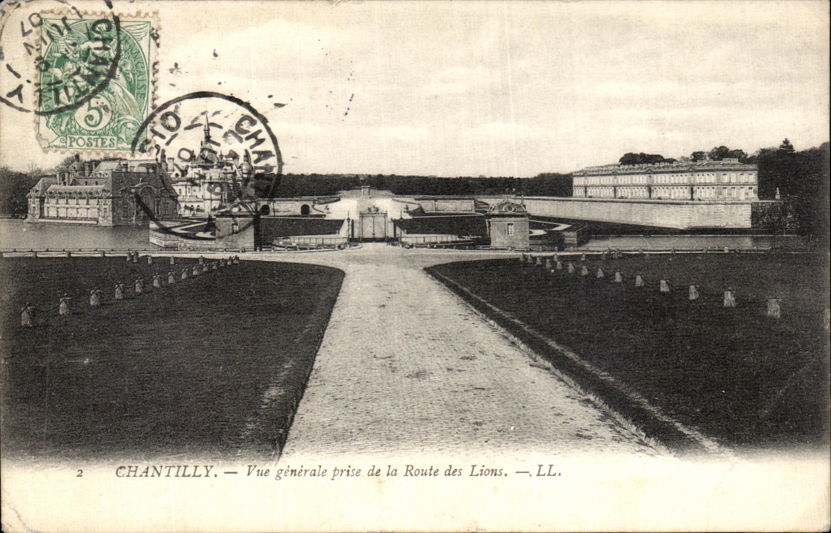 Chantilly — Vue générale prise de la Route des Lions — LL.