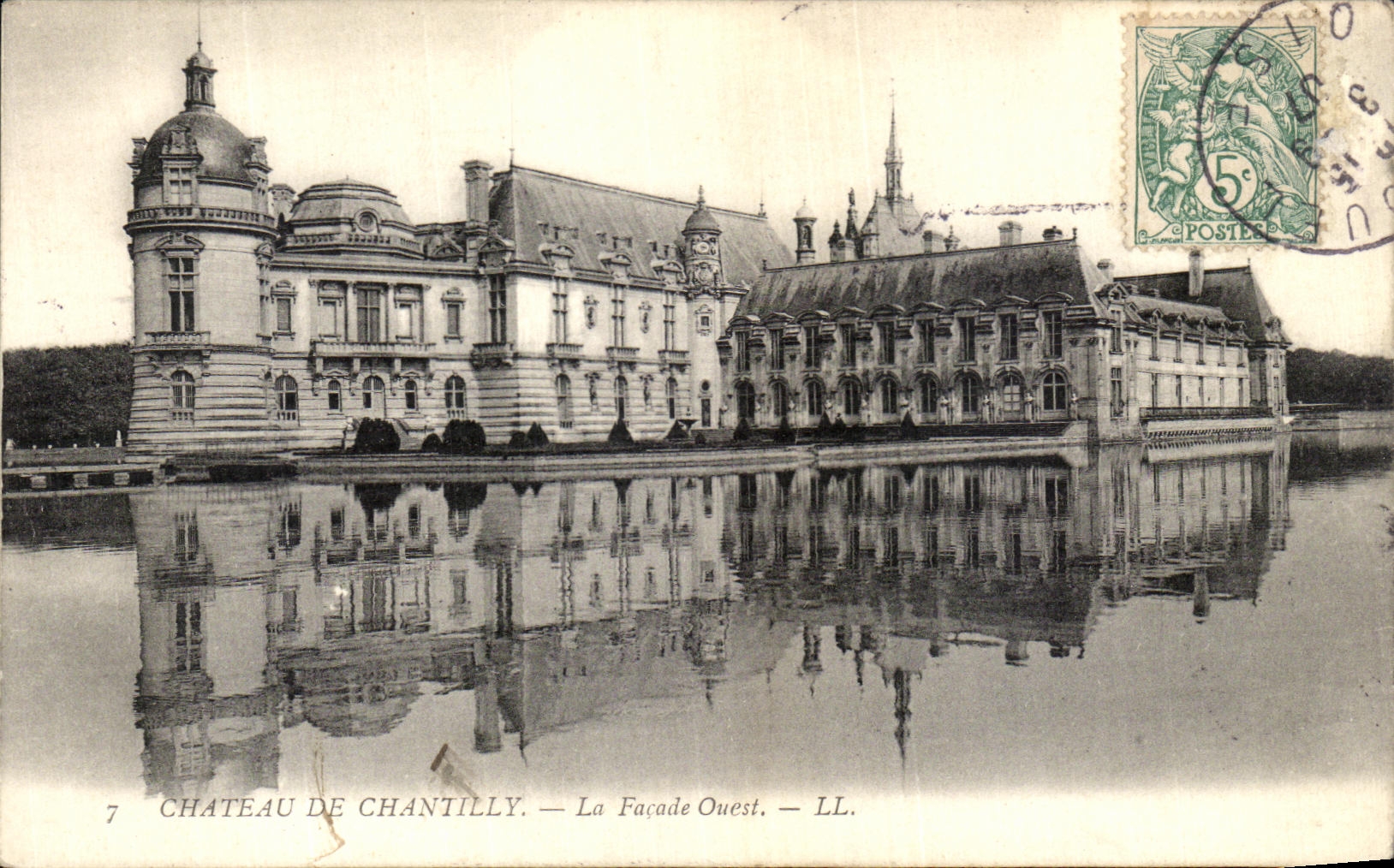 Château de Chantilly — La Façade Ouest — LL.