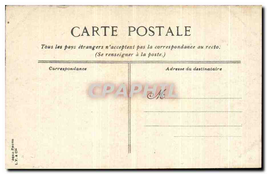 Chantilly - La Grande Porte des Écuries — éditeur L.V. & Cie — Reverso