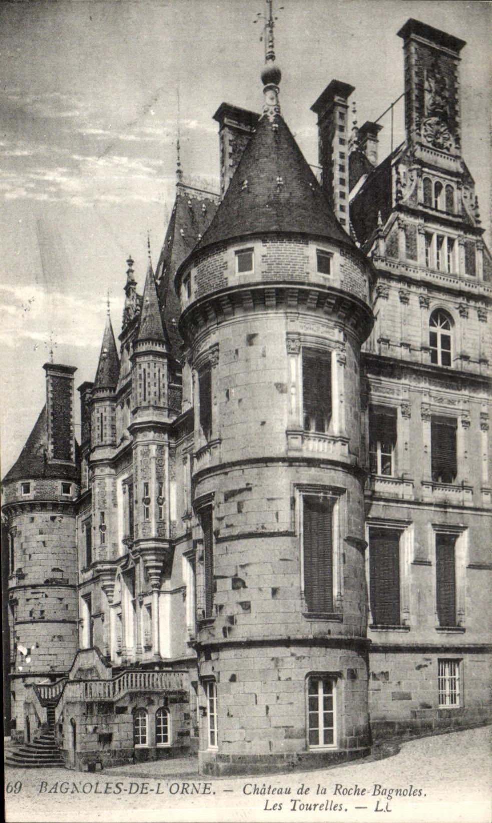 Bagnolles-de-l'Orne — Castillo de La Roche-Bagnoles, Las Torres — L.C. — n°69