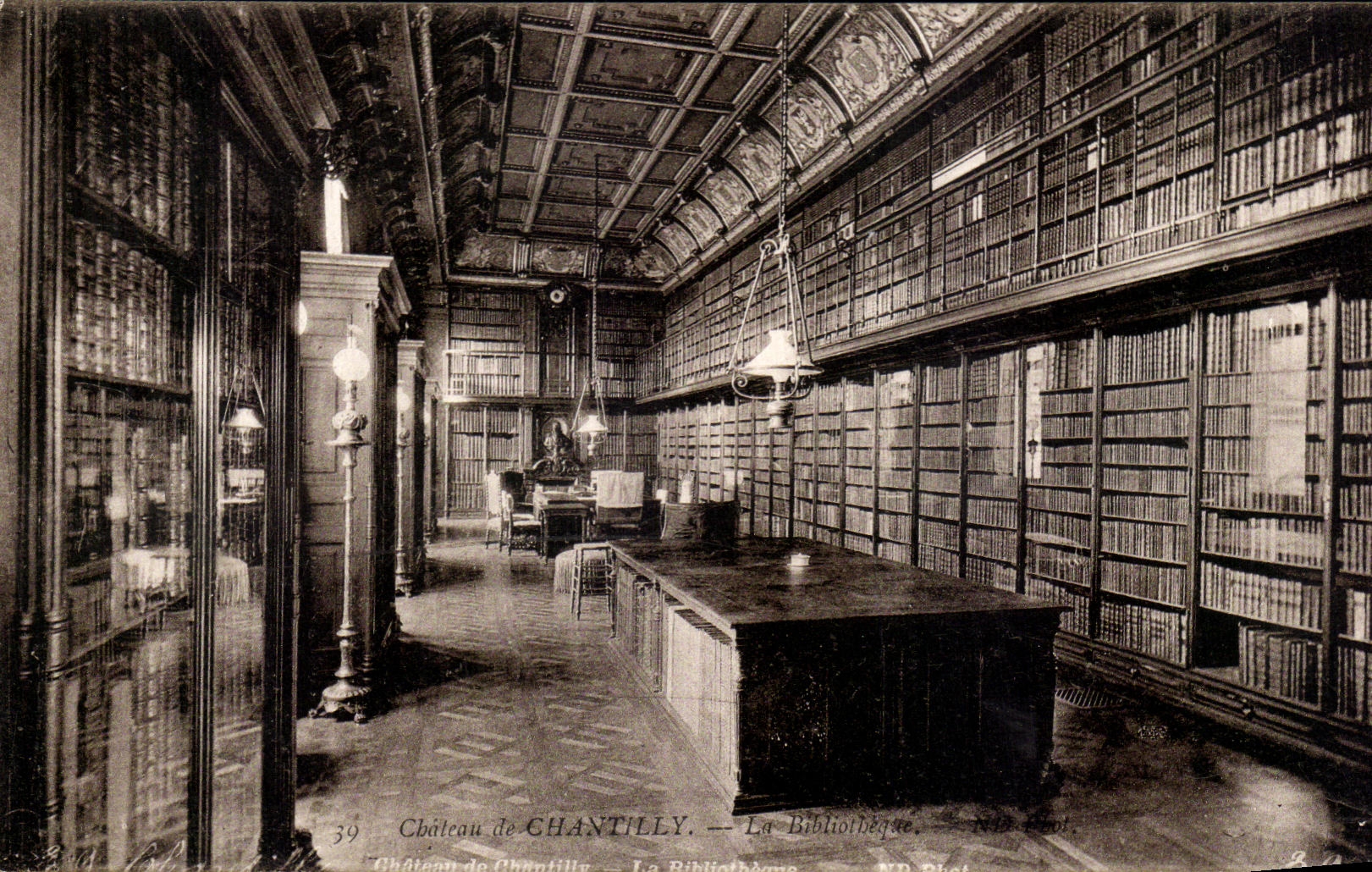 Château de Chantilly — La Bibliothèque — N° 39