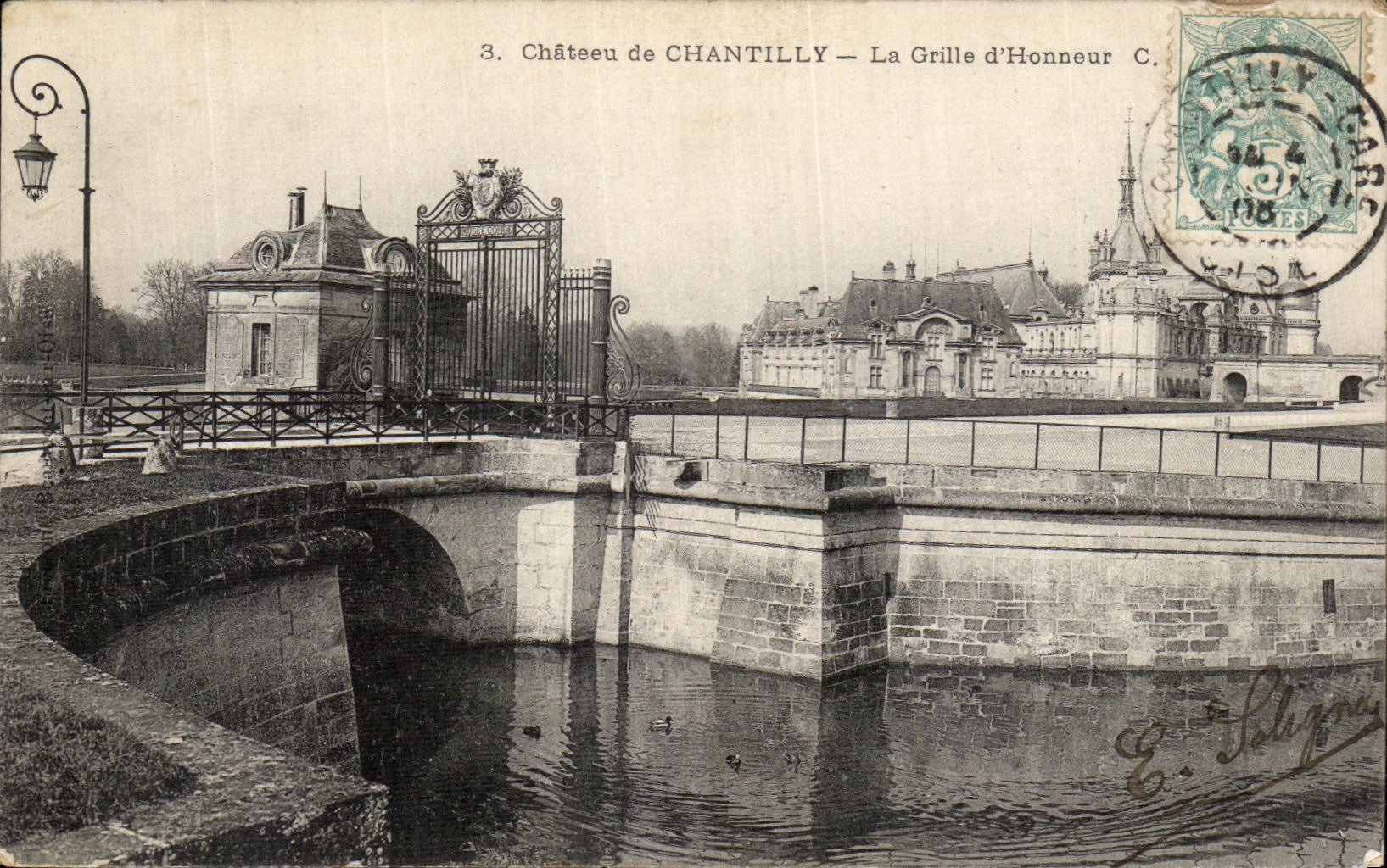 Château de Chantilly — La Grille d'Honneur — C. Soliguy