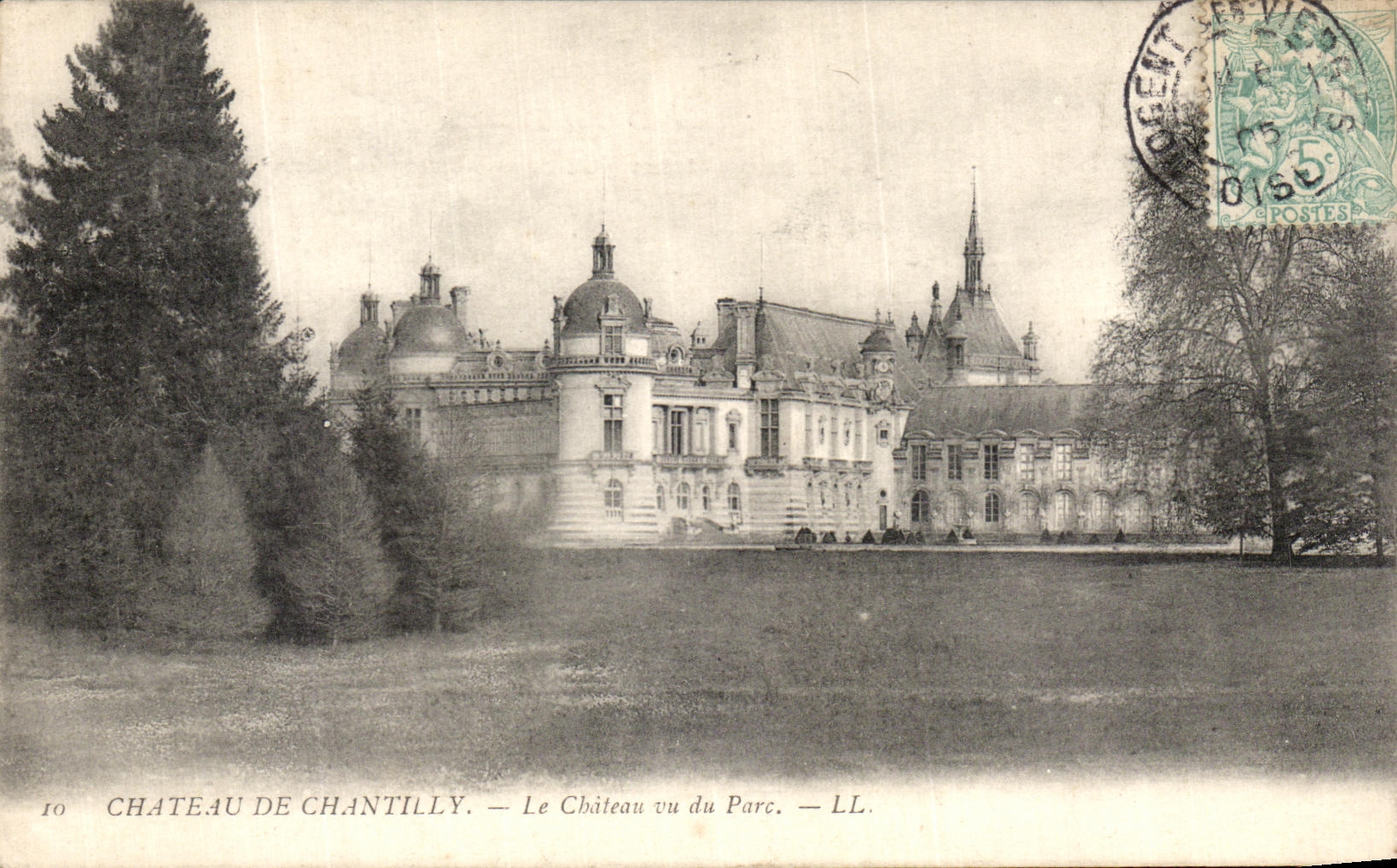 Château de Chantilly — Le Château vu du Parc — LL.