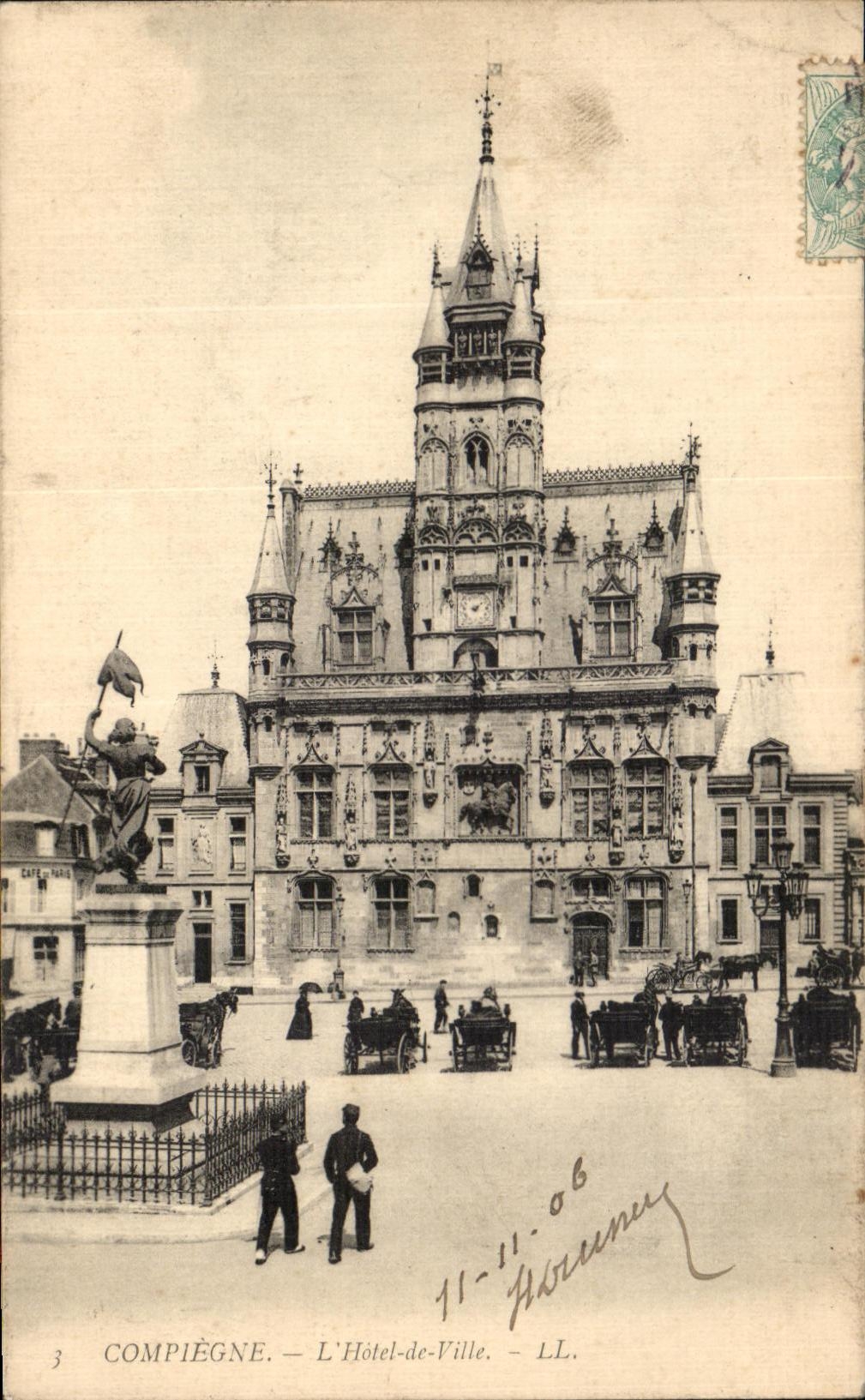 CPA Compiegne L Hotel de Ville