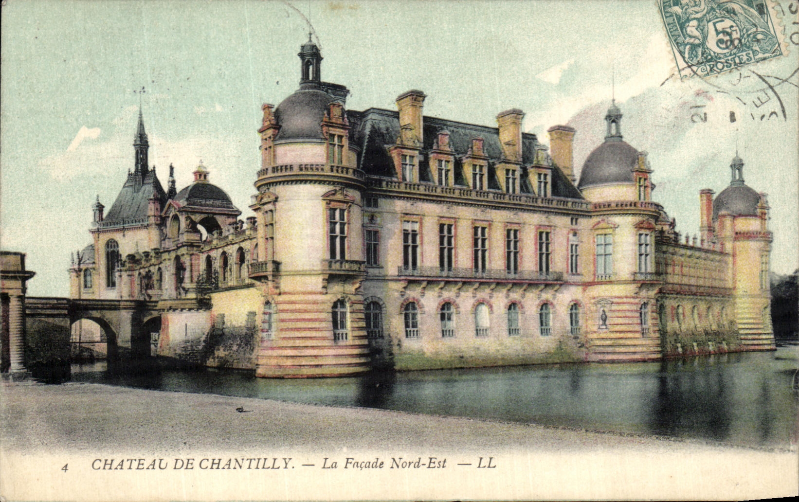 Château de Chantilly — La Façade Nord-Est — LL