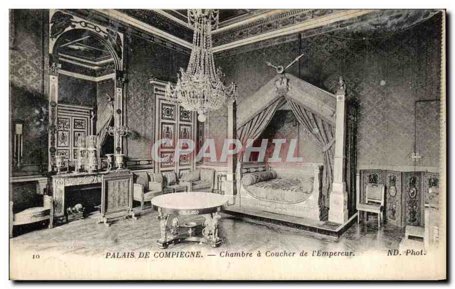 Palais de Compiègne — Chambre à Coucher de l'Empereur — ND. Phot.