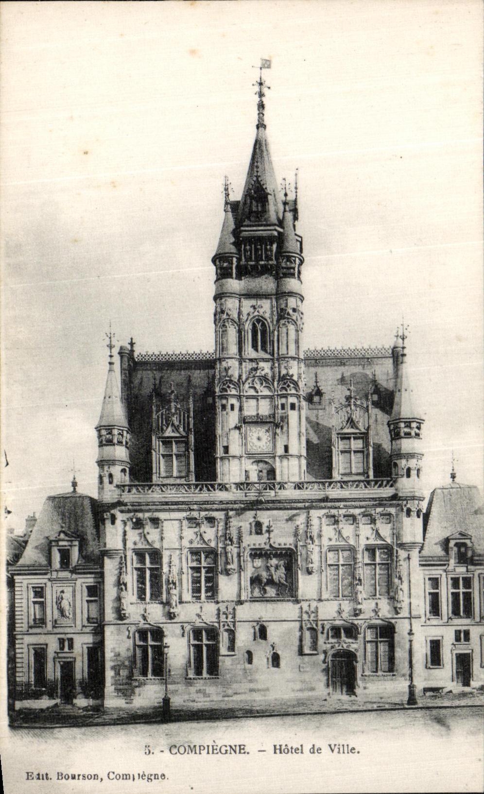CPA Compiegne Hotel de Ville