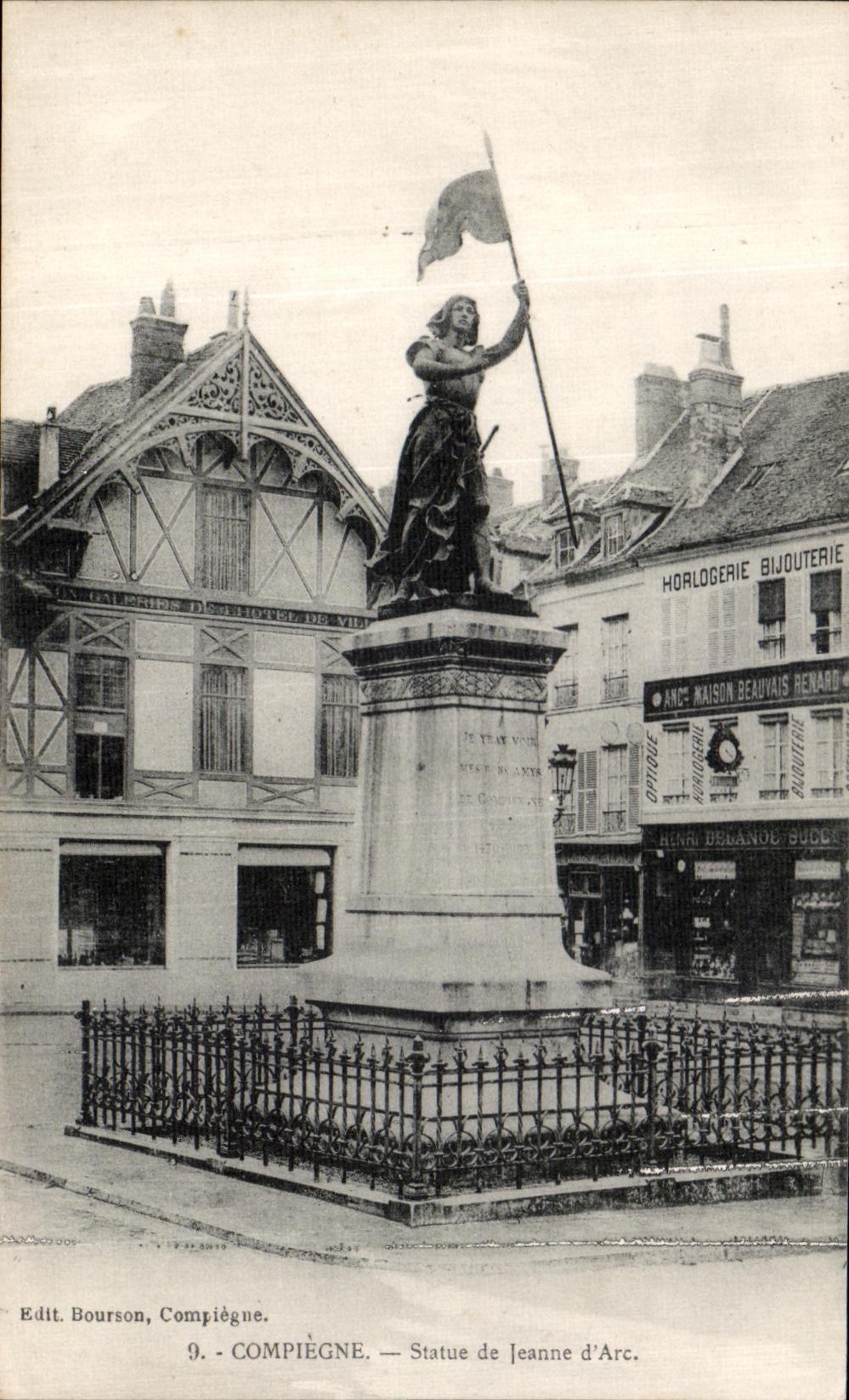 Compiegne — Statue de Jeanne d'Arc — Edit. Bourson