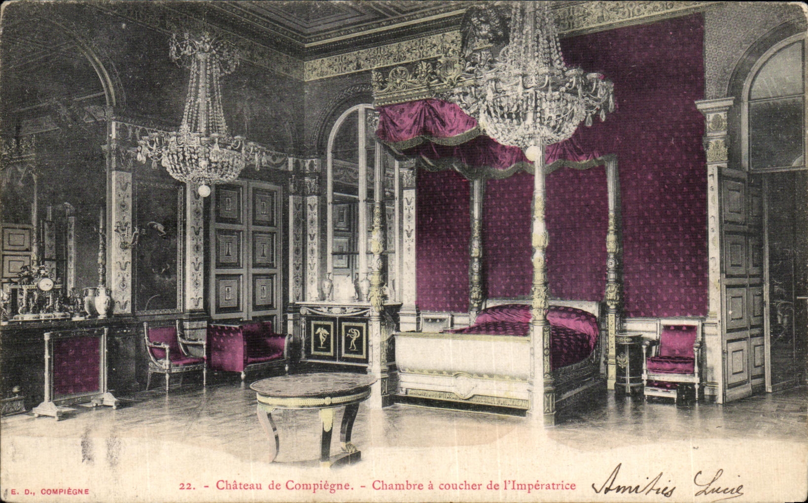 CPA Chateau de Compiegne Chambre a Coucher de l Imperatrice