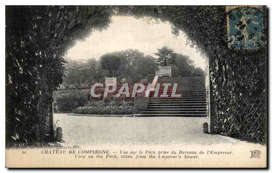 CPA Chateau de Compiegne Vue sur le parc prise du berceau de l empereur