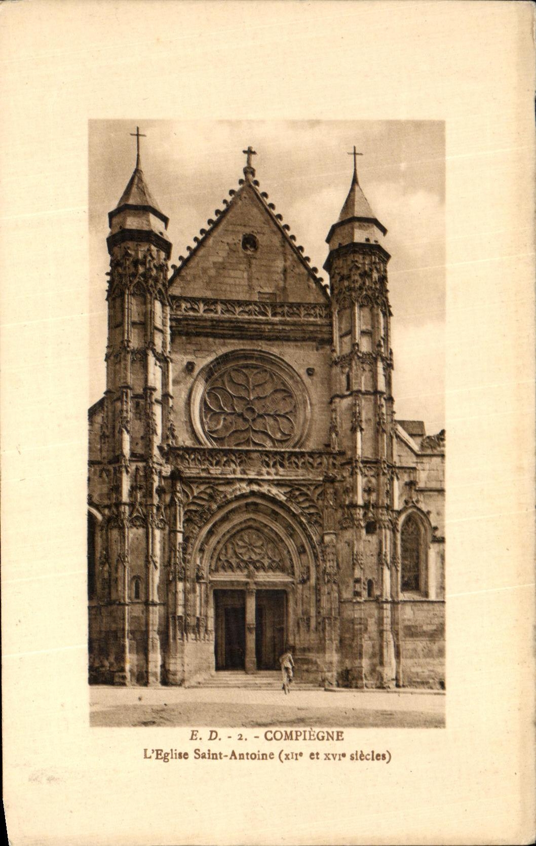 CPA Compiegne L Eglise Saint Antoine 