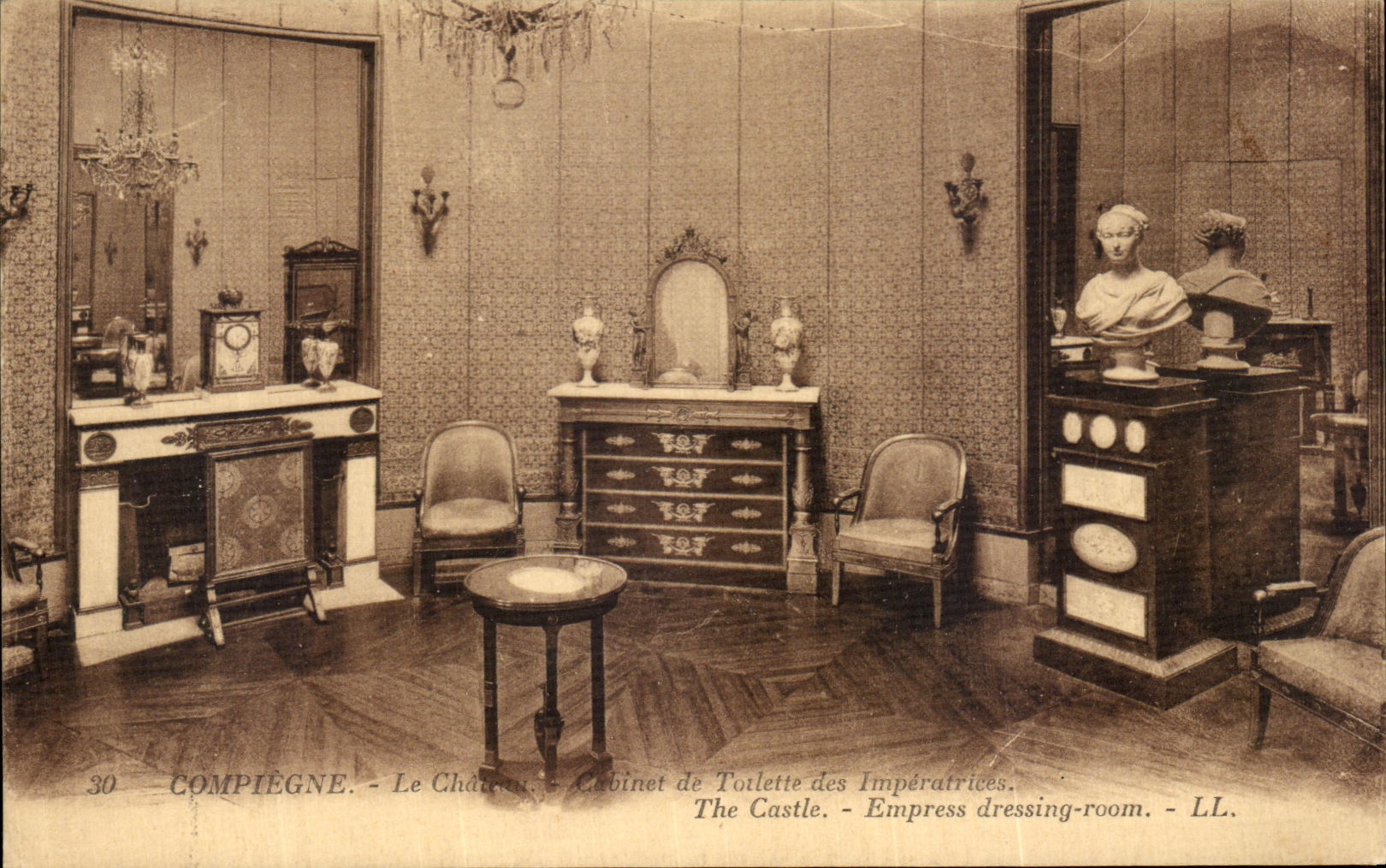 CPA Compiegne Le Chateau Cabinet de toilette des imperatrices