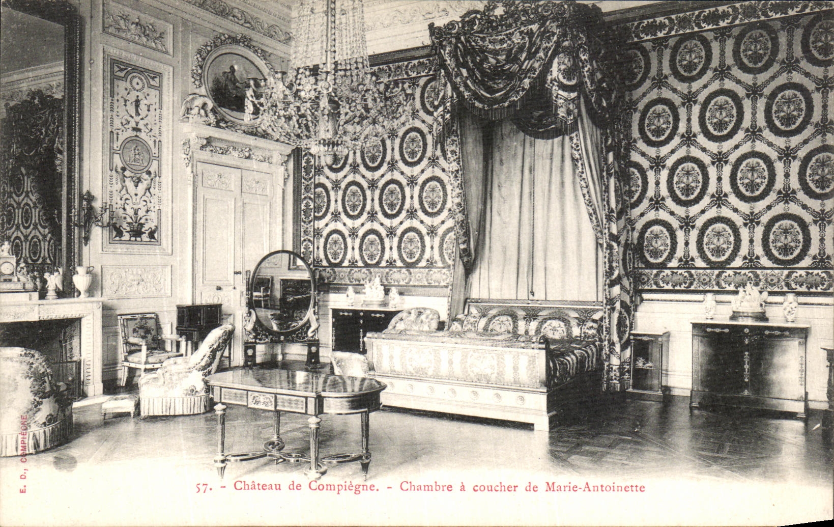 Château de Compiègne — Chambre à coucher de Marie-Antoinette — Éditeur D. Compiegne, n°57