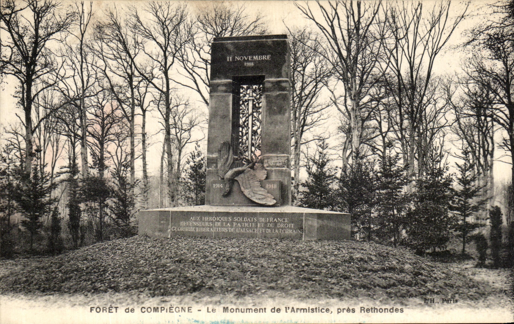 Forêt de Compiègne — Le Monument de l'Armistice, près Rethondes — E.H. Paris