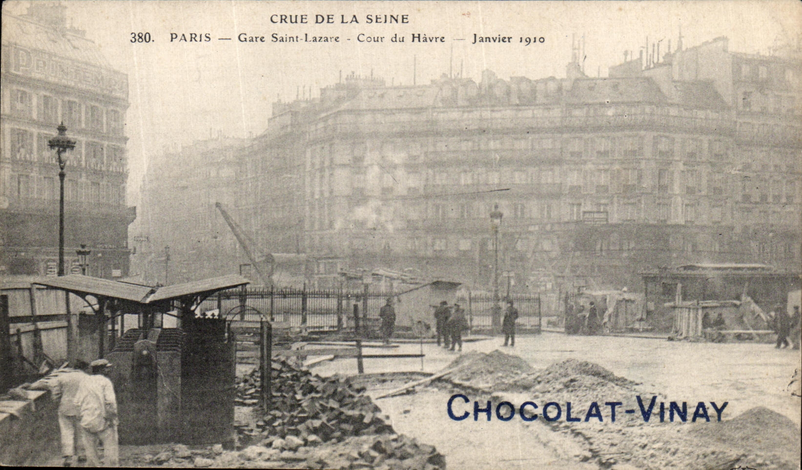 CPA Paris Crue De Seine Gare Saint Lazare Cour du Havre Chocolat Vinay 