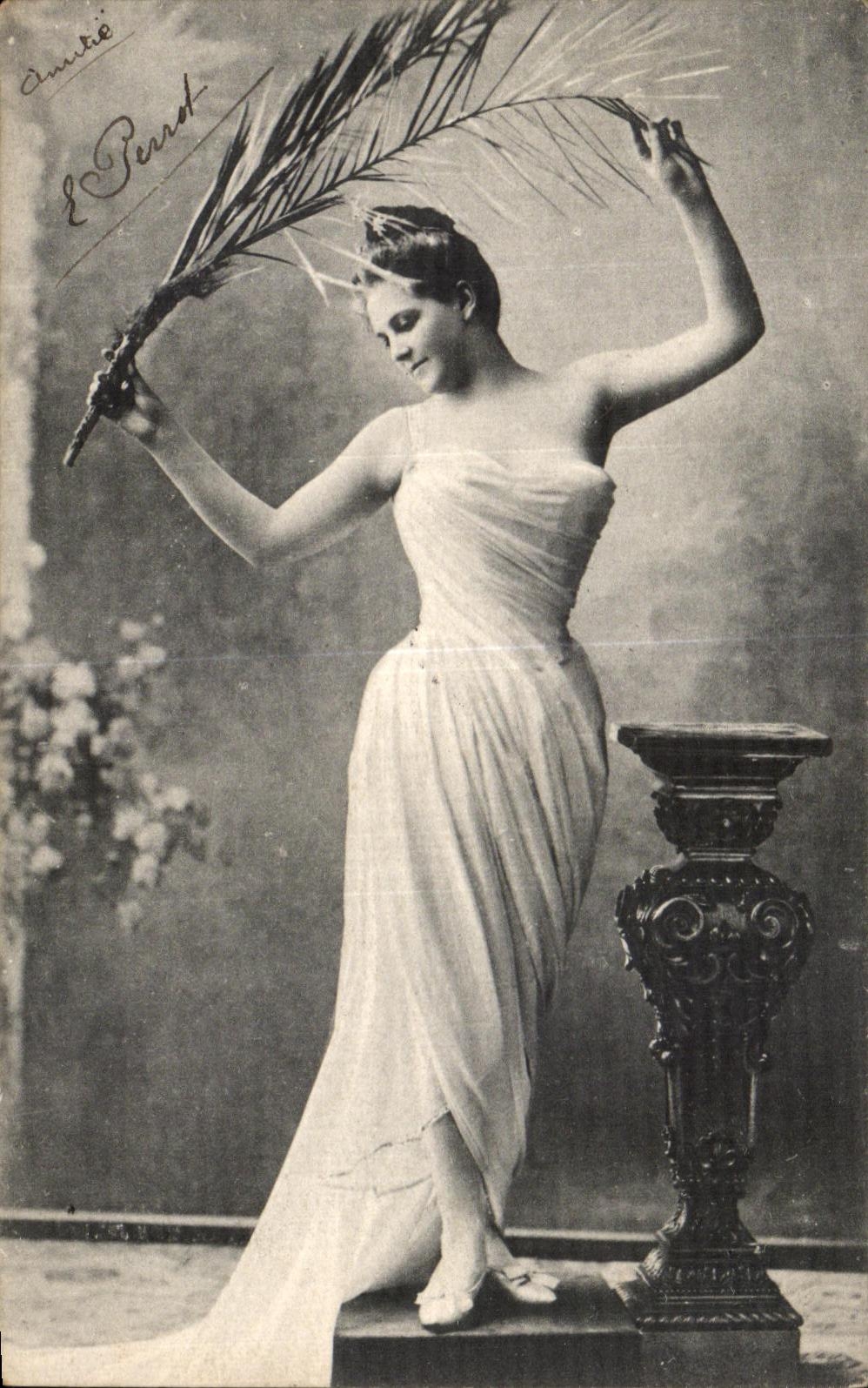 CPA Fantaisie Femme