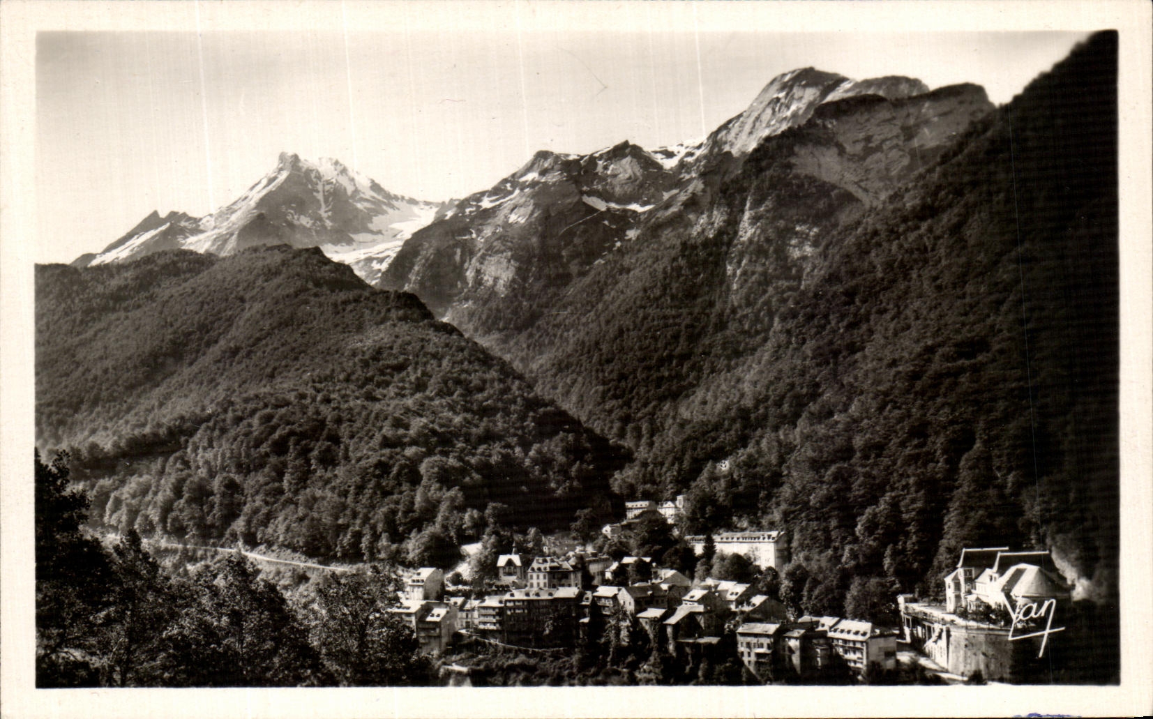 CPA Eaux Bonnes Les Pyrenees