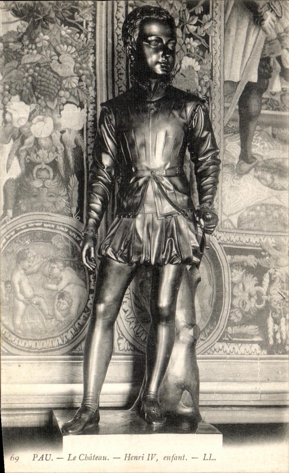 PAU — Le Château — Henri IV, enfant — LL.