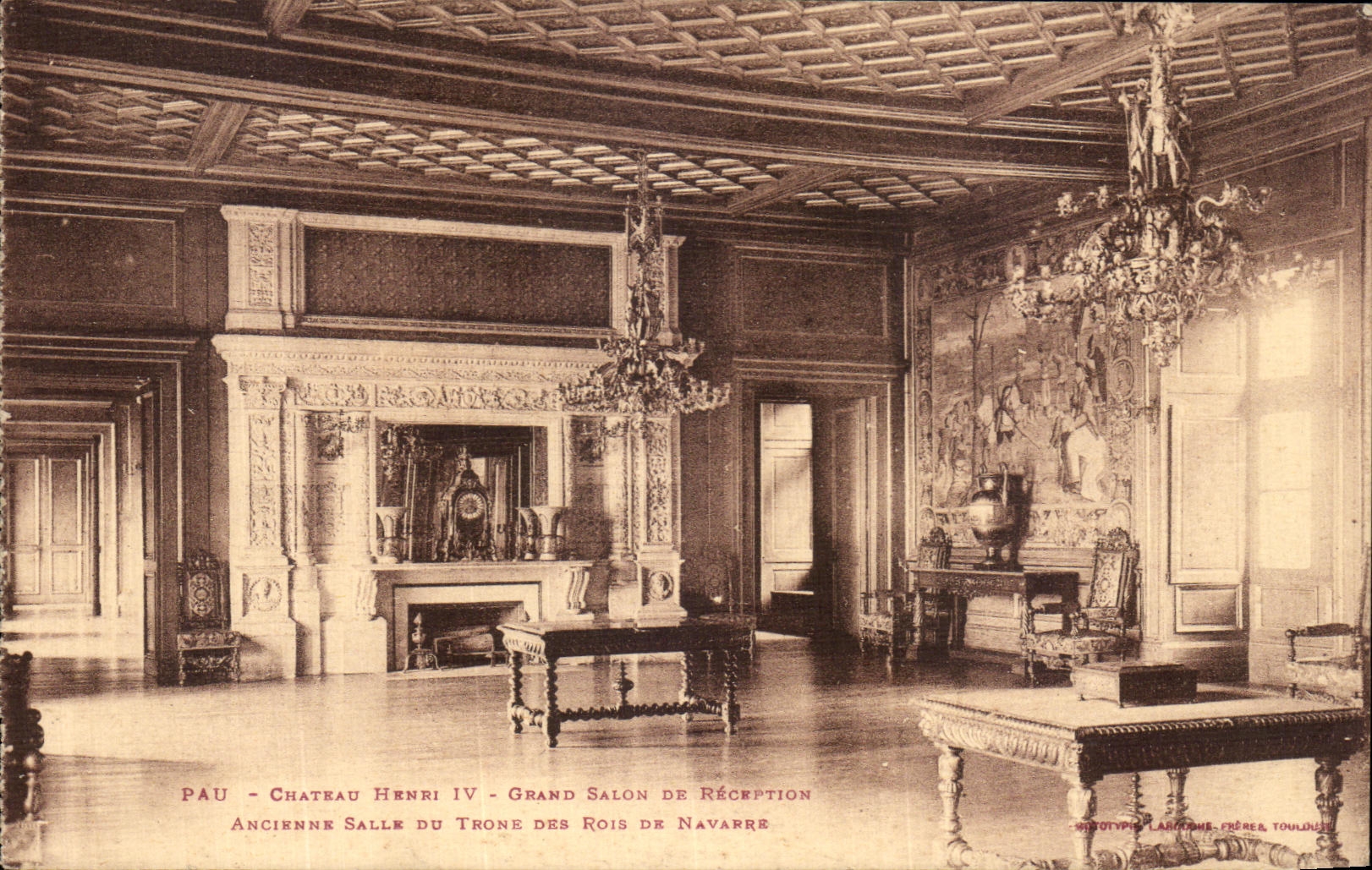 Pau - Château Henri IV - Grand Salon de Réception — Ancienne Salle du Trône des Rois de Navarre — Phototypie Laréone, Frères, Toulouse
