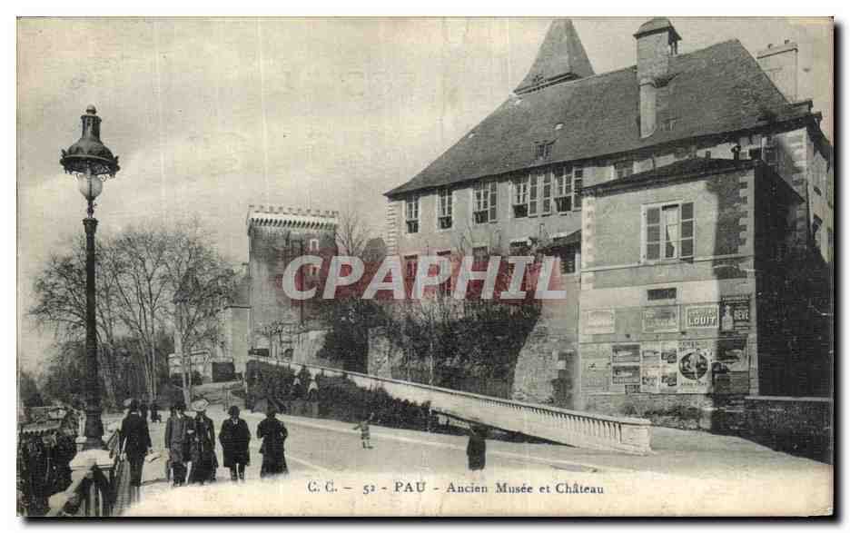CPA Pau Ancien Musee Et Chateau 