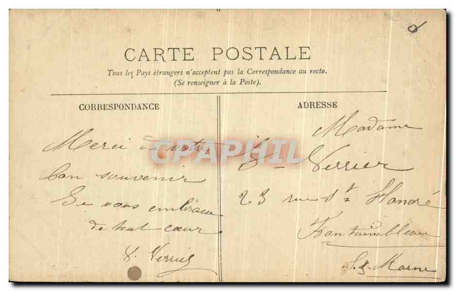 CPA Le Mont Dore L Etablissement Thermal Vu de l Hotel Sarciron Voitures a anes — Verso