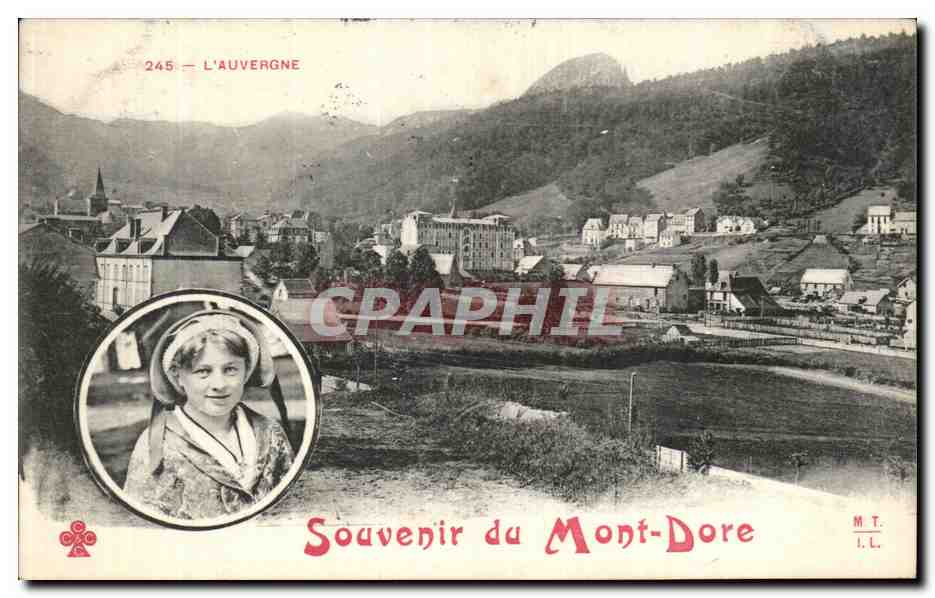 CPA Souvenir Mont Dore Folklore Enfant Costume 