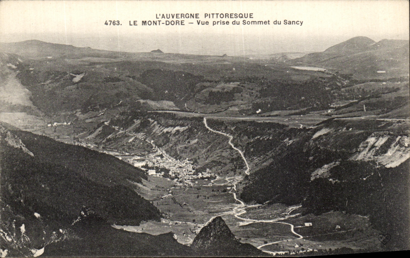 CPA Le Mont Dore Vue Orise du Sommet du Sancy 