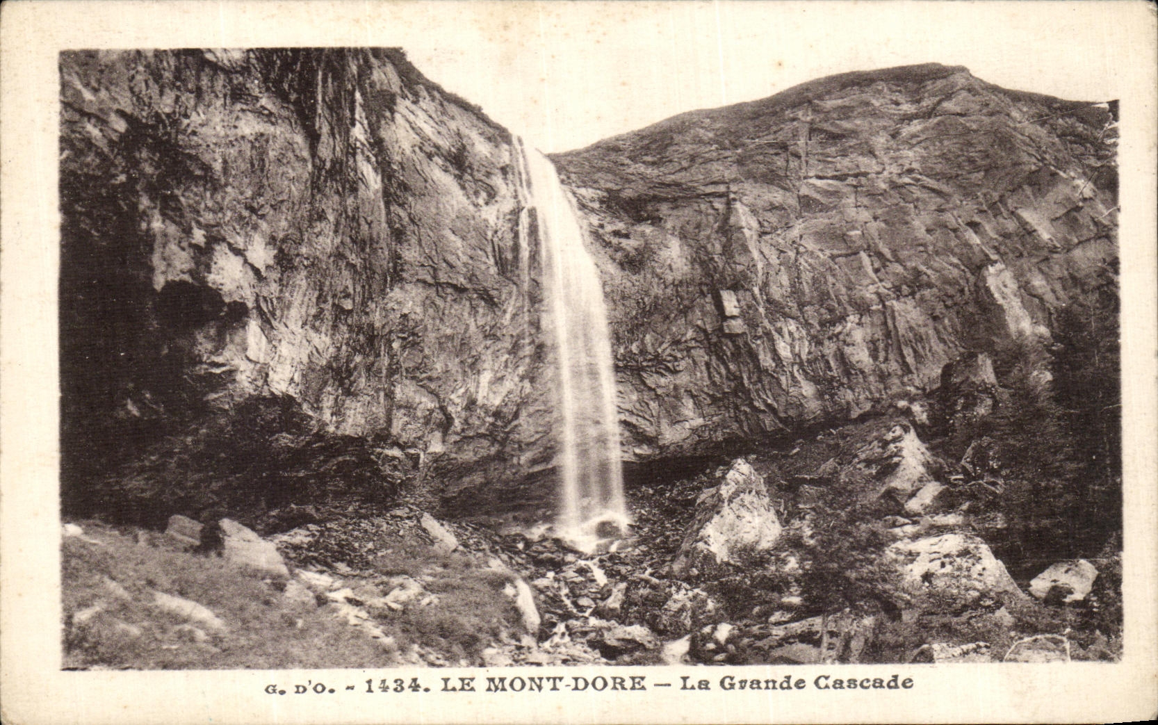 CPA Le Mont Dore La Grande Cascade 