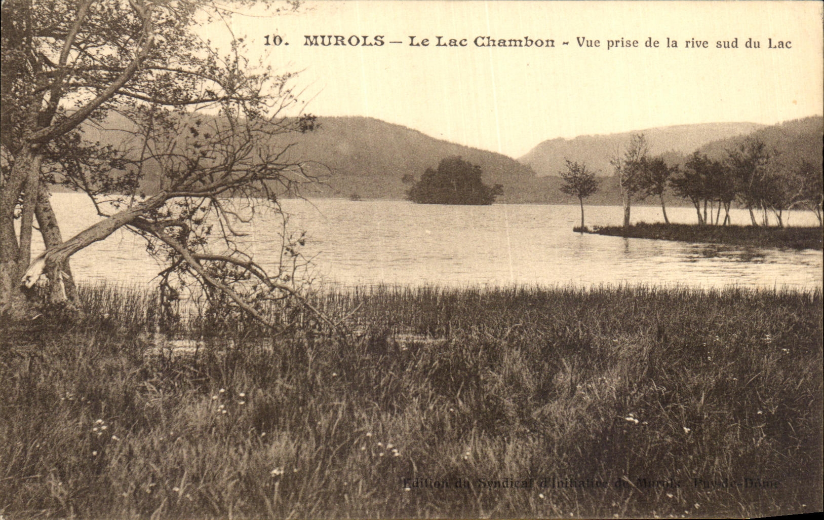 Murols — Le Lac Chambon — Vue prise de la rive sud du Lac