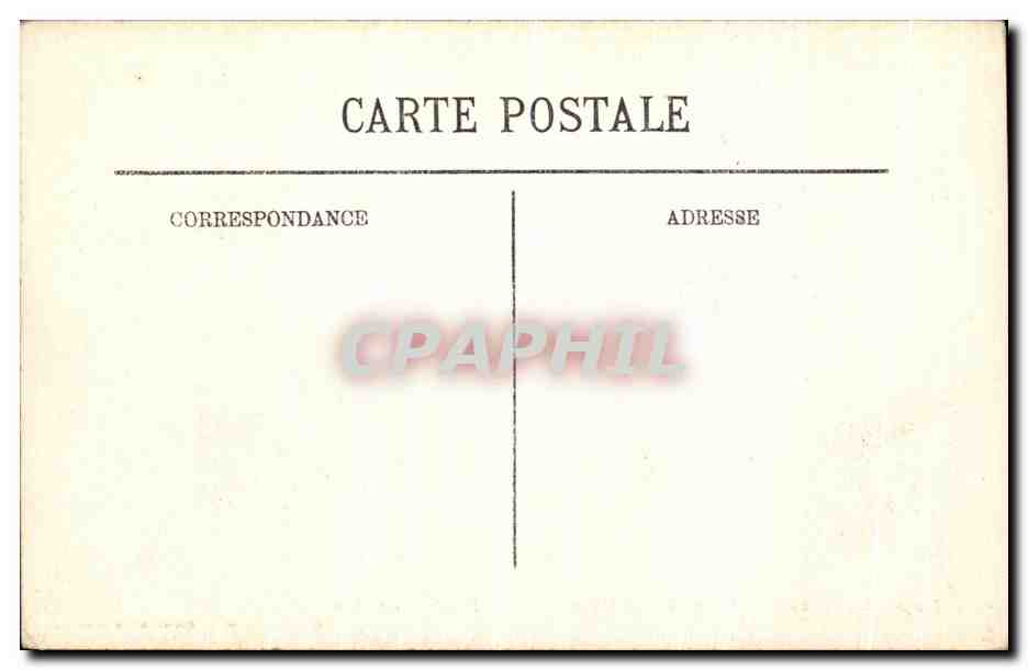 Les premières lueurs de l'aurore vues de l'Observatoire du Puy-de-Dôme, 1.467 m. d'alt. — Cliché Plazanet — Selecta — Verso