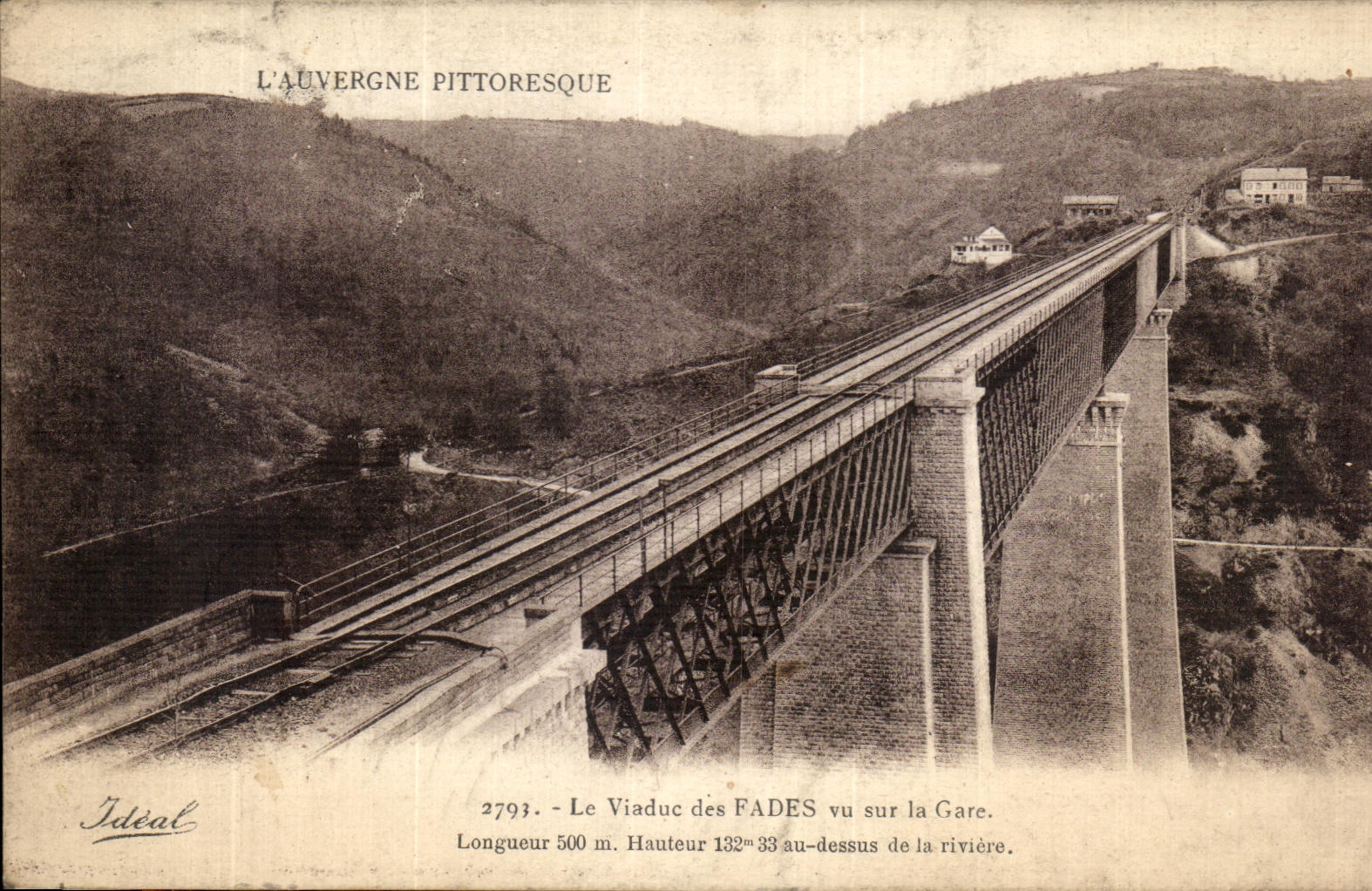 CPA Le Viaduc des Fades Vu Sur La Gare 