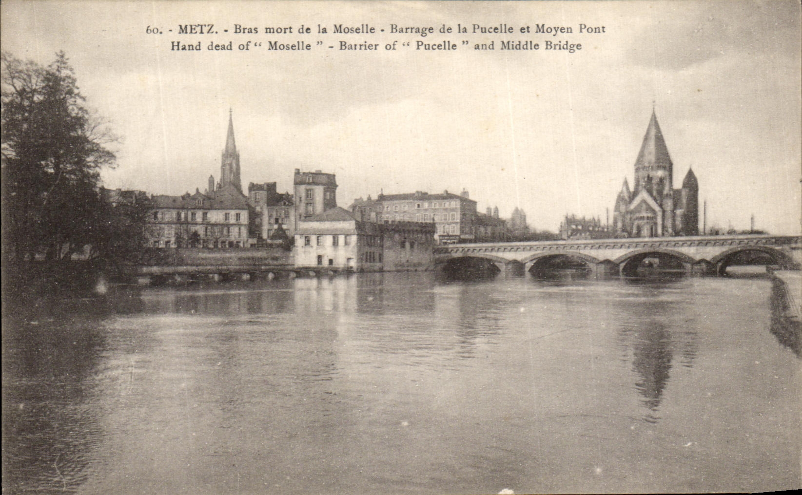 Metz - Bras mort de la Moselle - Barrage de la Pucelle et Moyen Pont