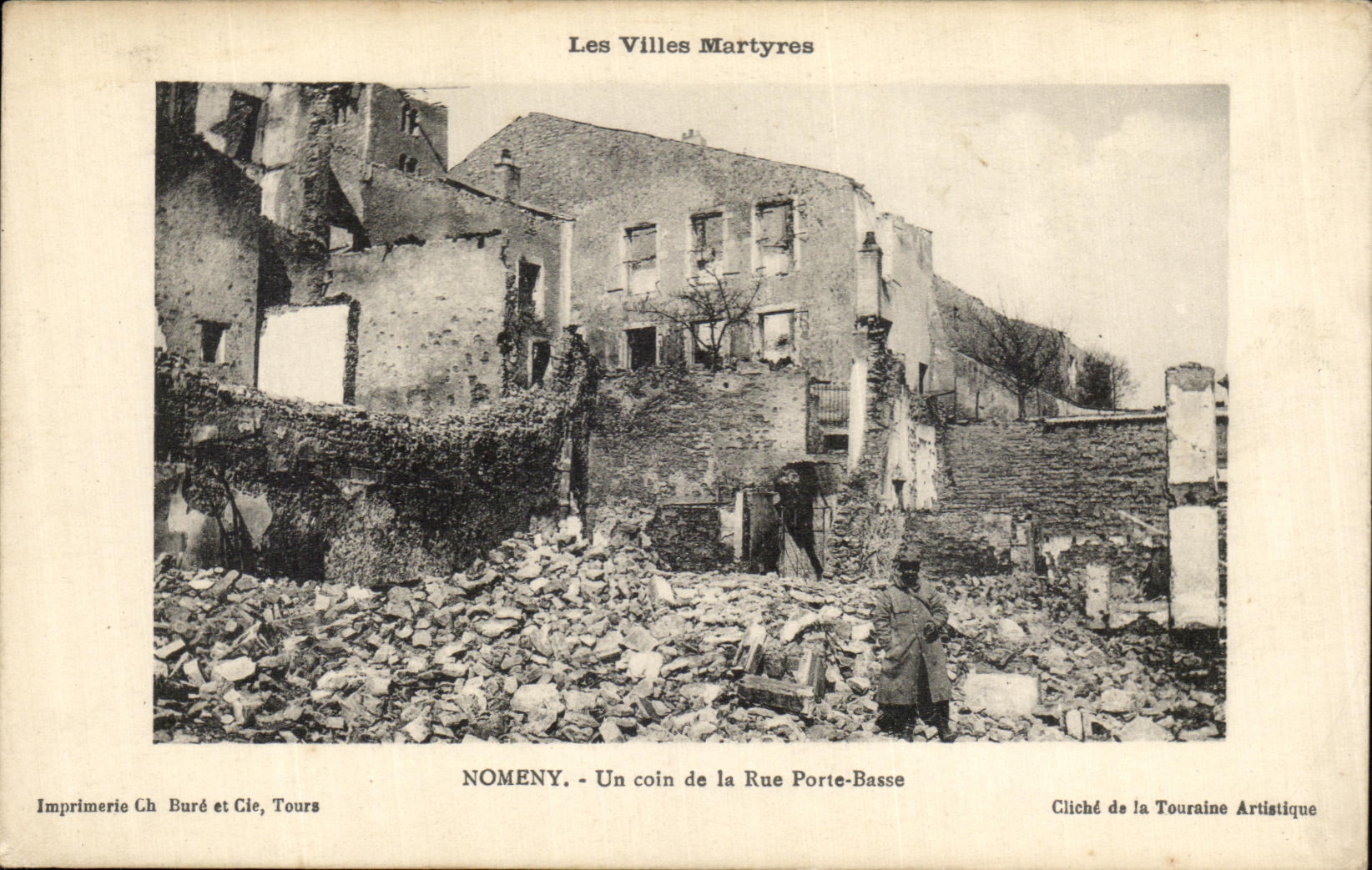 Nomeny — Un coin de la Rue Porte-Basse — Imprimerie Ch. Buré et Cie, Tours