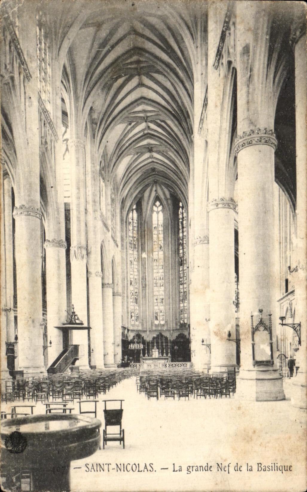 Saint-Nicolas — Die große Nave der Basilika — Antike Ansichtskarte n°107