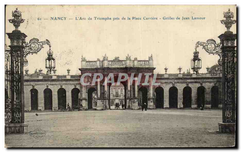 NANCY — L'Arc de Triomphe pris de la Place Carrière — Grilles de Jean Lamour