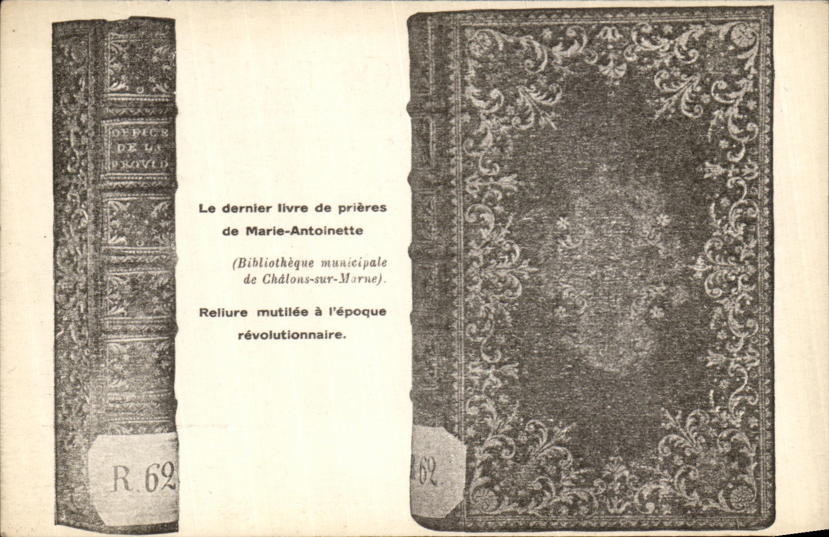CPA Dernier livre de prieres de Marie Antoinette Chalons sur Marne Bibliotheque