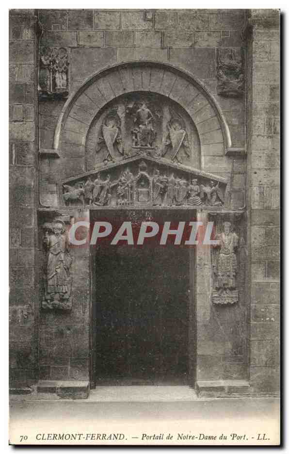 CPA Clermont Ferrand Portail de Notre Dame du Port 
