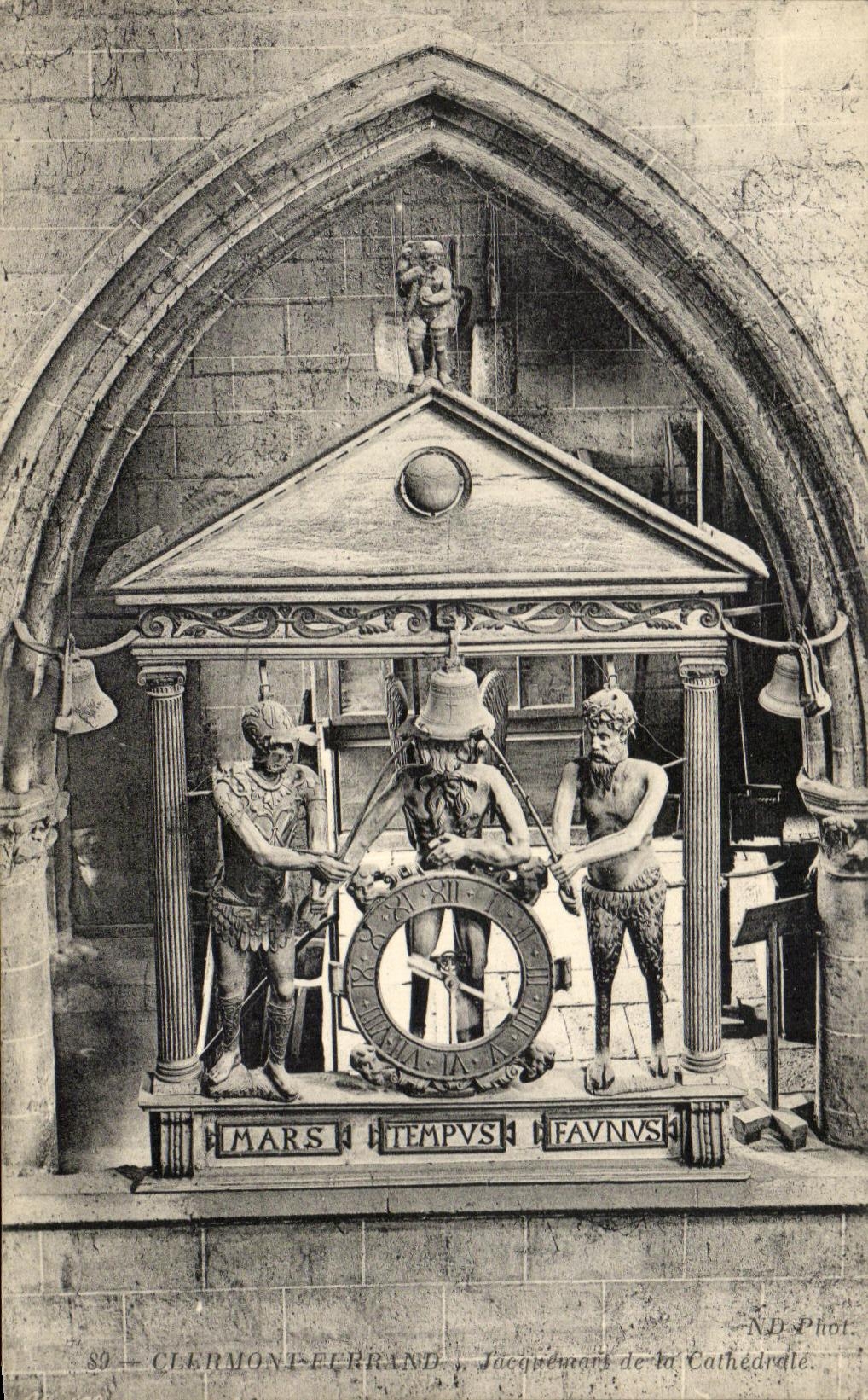 CPA Clermont Ferrand Jacquemart de la cathedrale