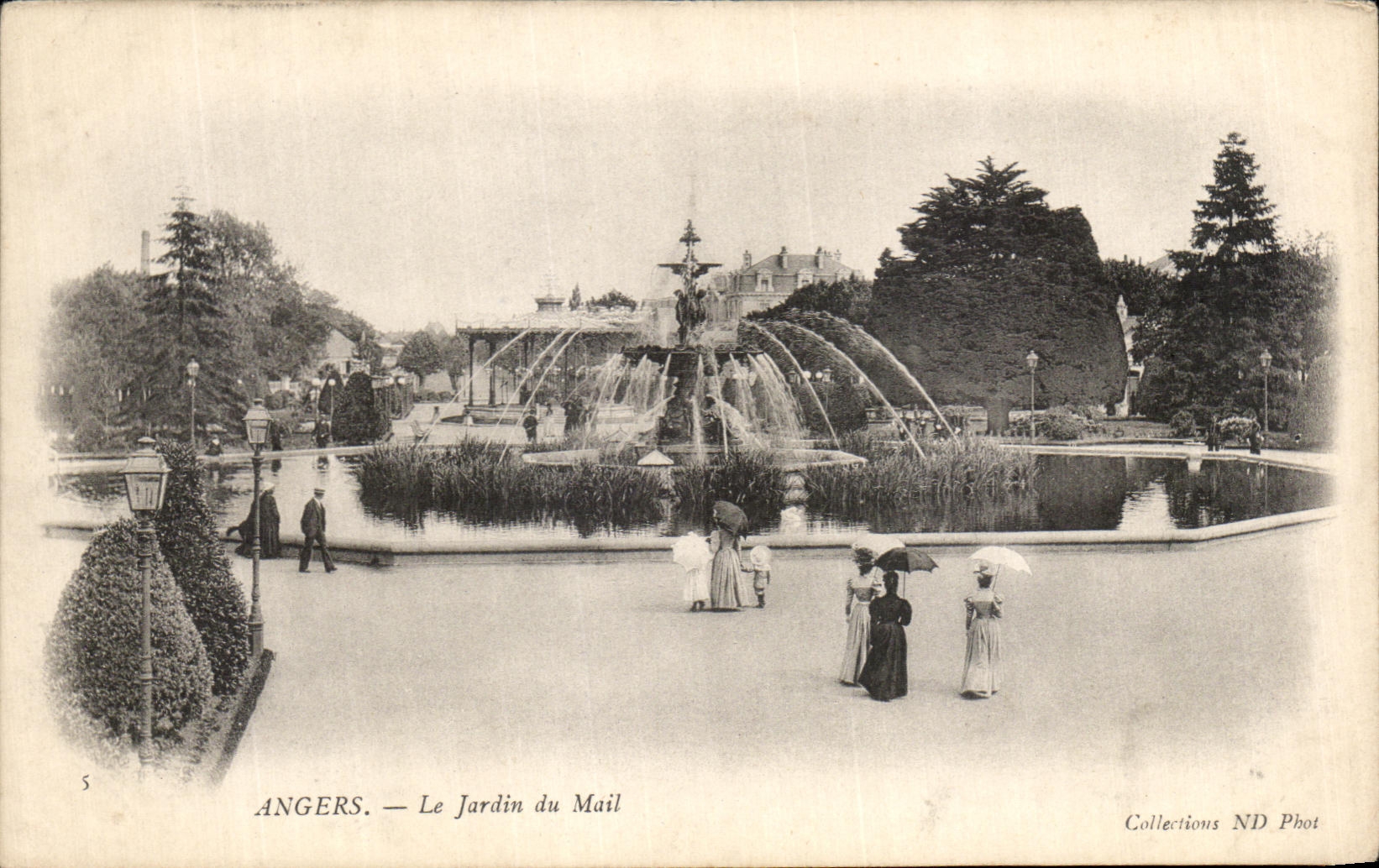 CPA Angers Le Jardin Du Mail 