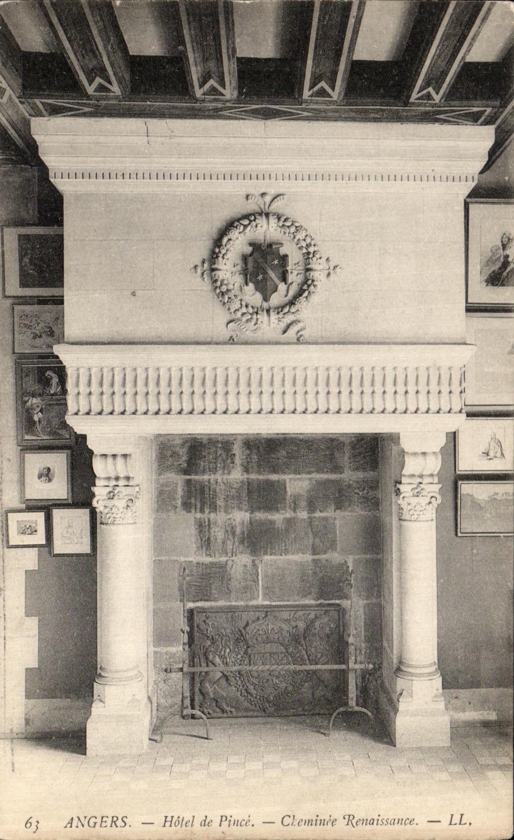 CPA Angers Hotel de Pince Cheminee Renaissance