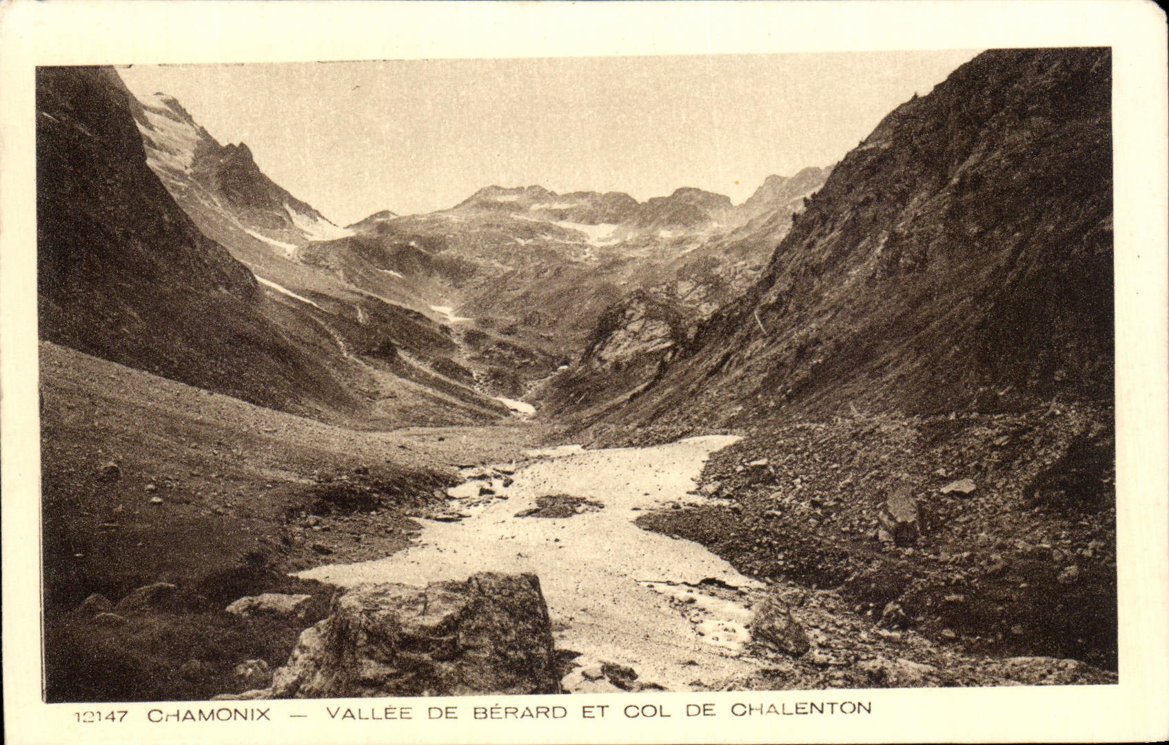 CPA Chamonix Vallee De Berard Et Col De Chalenton