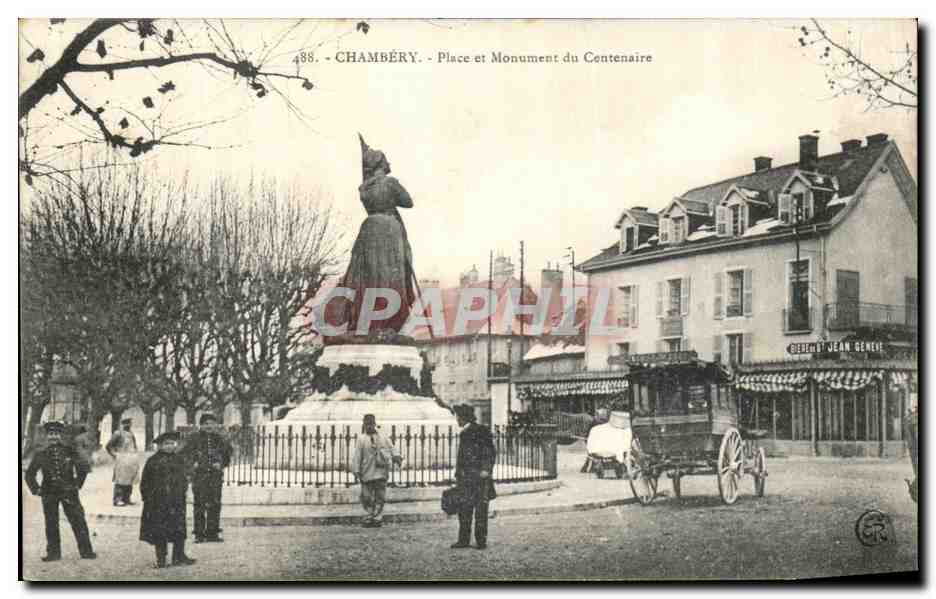 CPA Chambery Place et Monument du Centenaire bien animee 
